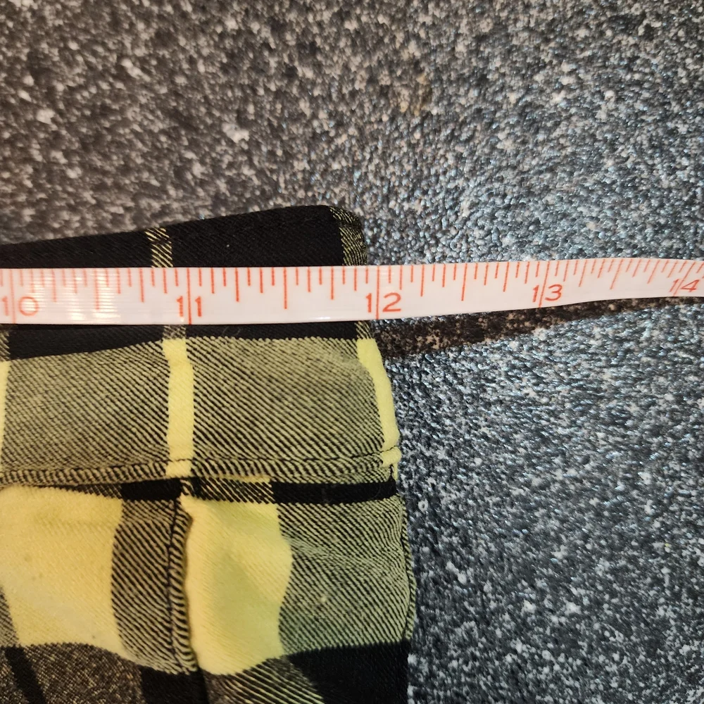 Love Tree Pleated Mini Skirt Womens Size Small Yellow/Black Plaid Schoolgirl